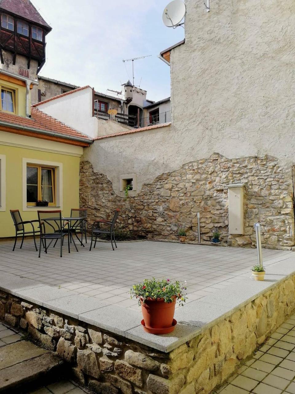 Apartman U Hippolyta Jindřichŭv Hradec Exteriör bild